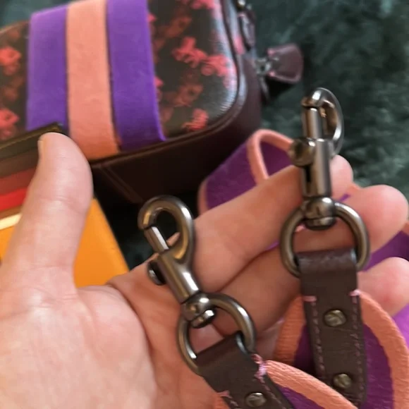 Coach crossbody - Picture 2 of 9